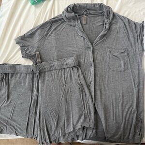 Skims Short Sleeve Pajamas Set Size Large